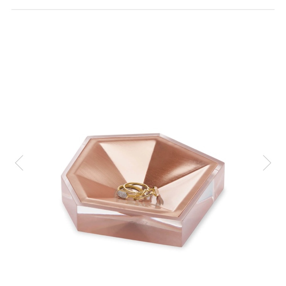 Kendra Scott faceted ring dish in rose gold